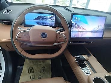 Changan Uni-Z: 2025 г., 1.5 л, Автомат, Гибрид, Кроссовер — 2
