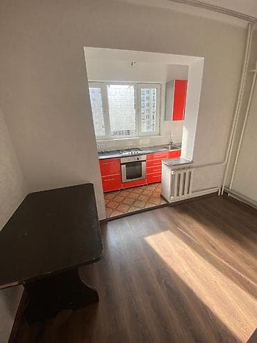 жилые вагоны: 1 комната, 35 м², 105 серия, 6 этаж, Косметический ремонт — 10