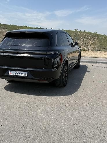 byd y: Lixiang L7: 2023 г., 1.5 л, Гибрид, Кроссовер — 4