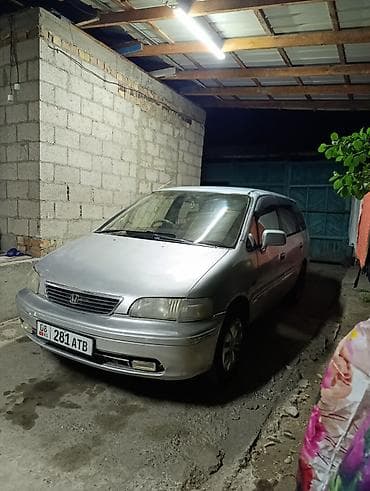 бир: Honda Shuttle: 1998 г., Автомат, Бензин, Вэн/Минивэн — 2