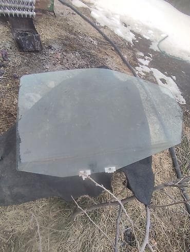 Стекла и комплектующие: Стекло Переднее правое Mercedes-Benz, Оригинал — 3