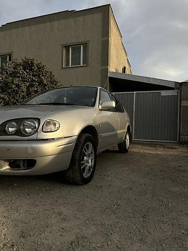 40 кузов: Toyota Corolla: 2000 г., 1.3 л, Механика, Бензин, Седан — 9