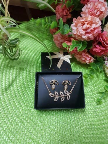 где можно купить обручальные кольца недорого: КОМПЛЕКТ БИЖУТЕРИИ "ЛАВИН": СЕРЬГИ (1 ПАРА), КОЛЬЕ (1 ШТ.) Длина — 1