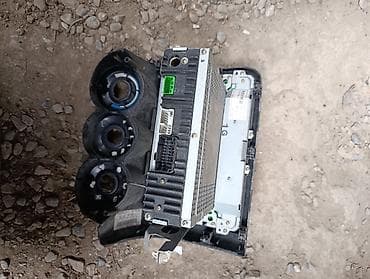 адаптор 12 вольт на танометр: Штатная магнитола с блоком управления климатом для Honda Fit — 2