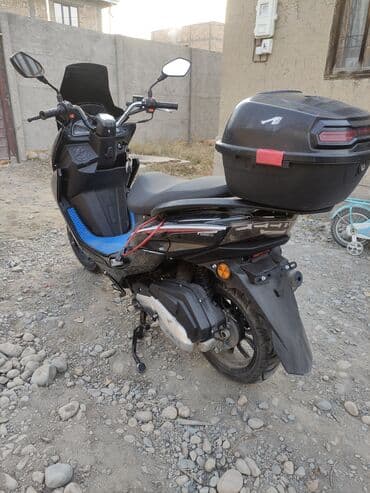 купить шлем для скутера бу: Макси-скутер Delta, 180 куб. см, Бензин, Б/у — 2