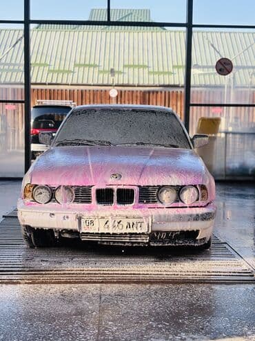 lexus is 200: BMW 525: 1990 г., Седан — 7