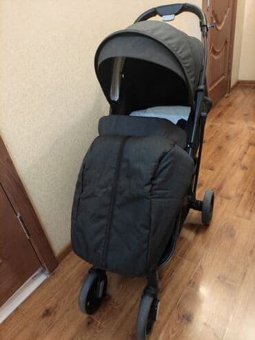 фирменная детская коляска: Коляска, Б/у — 1