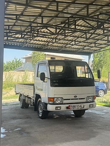 ford ram: Легкий грузовик, Nissan, Стандарт — 4
