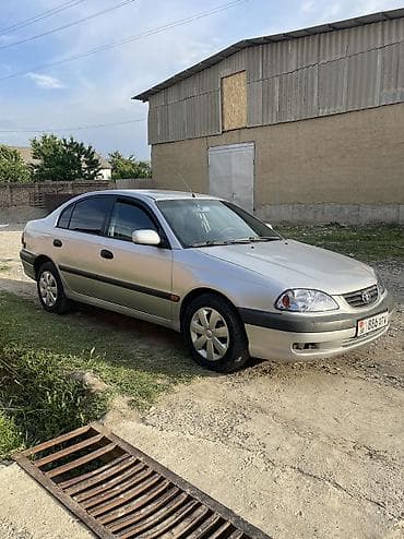 Toyota Avensis: 2001 г., 1.6 л, Механика, Бензин, Седан — 5