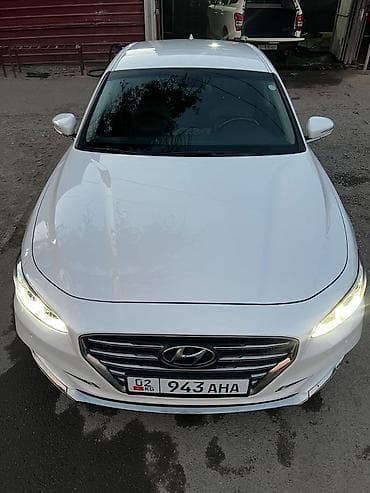 geely galaxy e5: Hyundai Grandeur: 2018 г., 3 л, Автомат, Газ, Седан — 2