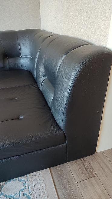 кожаный угловой диван: Угловой диван, C подушками — 3