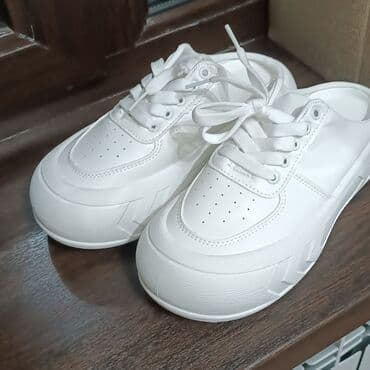 Кроссовки -шлепки, модные, удобные, стелька с подъемом на шнуровке