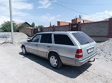 Mercedes-Benz W124: 1991 г., 2.3 л, Механика, Бензин, Универсал — 7