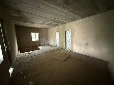 Коммерциялык мүлк: Продаётся двухэтажный дом в черновой отделке: просторные открытые — 3