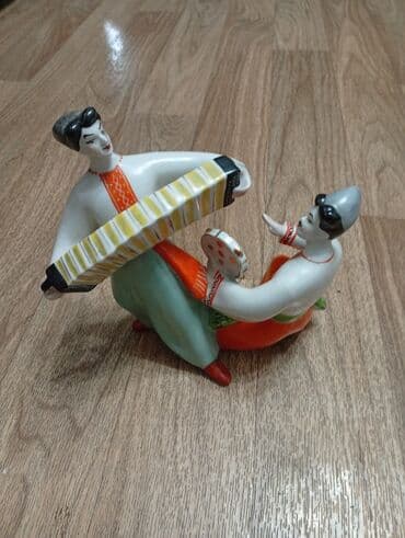 теннис столу: Статуэтки — 19