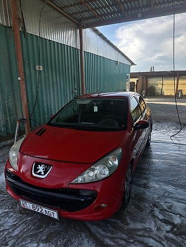 70 сом: Peugeot 207: 2010 г., 1.3 л, Кол менен иштөөчү, Бензин, Хетчбек — 8