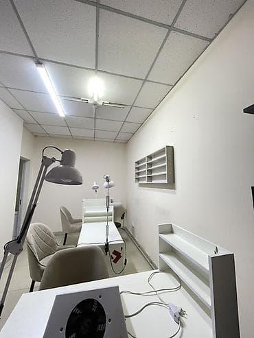 2 ком квар: Оборудованный кабинет для маникюра/бьюти-услуг. Что внутри: - 2 — 3