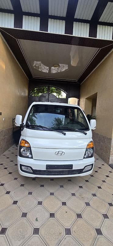 roewe rx8: Легкий грузовик, Hyundai, Дубль — 2