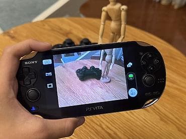 куплю старые книги: Ps vita ⛔️Минусы Есть только царапины ✅Плюсы 1.хорошо держит — 4