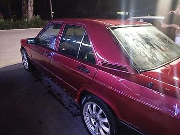 Транспорт: Mercedes-Benz 190: 1991 г., 2.6 л, Механика, Бензин, Седан — 6