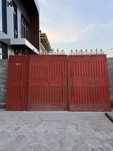 цветы куплю: Металлические распашные ворота с калиткой - Тип: двустворчатые ворота — 1