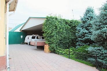 участок обезной: 410 м², 6 комнат и более, ул. Баха, Семейным — 4