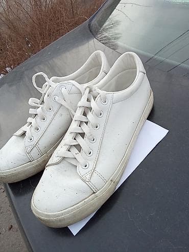 Үлпөт көйнөктөрү жана аксессуарлар: Продам кроссовки на весну размер 42-43! Без дефектовцена 500 сом — 5