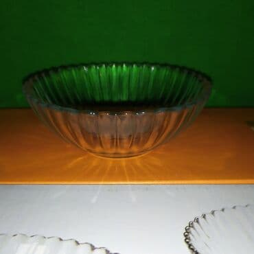 пасуда комплект: Продаëтся посуда!!! 1). Креманка для мороженого или варенья. В — 3