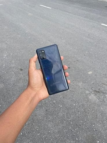 galaxy a31: Samsung Galaxy A31, Б/у, 64 ГБ, цвет - Черный, 2 SIM — 2