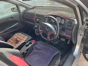 на мото: Honda Stream: 2002 г., Минивэн — 6