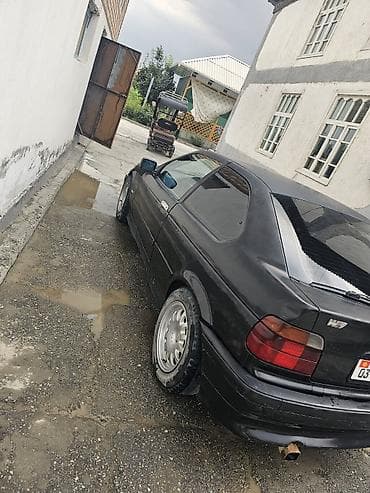 BMW 3 series: 2000 г., 1.9 л, Механика, Бензин, Хэтчбэк — 4