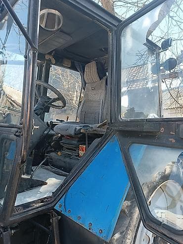 Тракторы МТЗ (Беларус): Трактор МТЗ Беларус-821 Описание: - Колесный трактор — 4