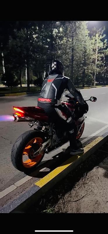 yamaha yz125: Спортбайк Honda, 1000 куб. см, Бензин, Взрослый — 7