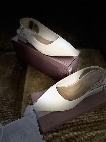 Айымдардын бут кийими: Белые женские туфли-сланги (slingback) с острым мыском.📢📢📢срочноо — 3