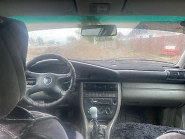 кассеты аудио: Audi 100: 1992 г., 2 л, Механика, Бензин, Седан — 9