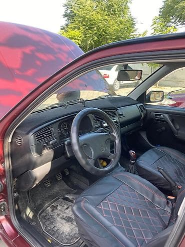 Унаа: Volkswagen Golf: 1993 г., Кол менен иштөөчү, Бензин, Хетчбек — 5