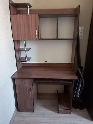 Столдор: Компьютердик үстөлү, Текчелери бар — 2