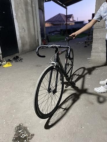 low фикс: Фикс-байк/трековый велосипед с рулем-баран и вертикальной посадкой — 2