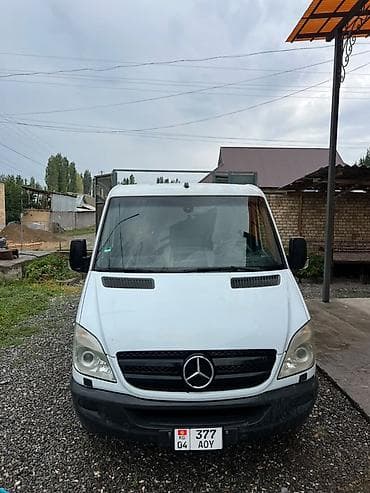 Mercedes-Benz Sprinter фургон (средняя база)низкий потолок Состояние at lalafo.kg Mercedes-Benz Sprinter фургон (средняя база)низкий потолок Состояние