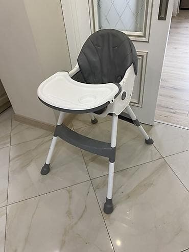 пластмас: Детский стульчик для кормления - Универсальный дизайн: бело‑серый — 1