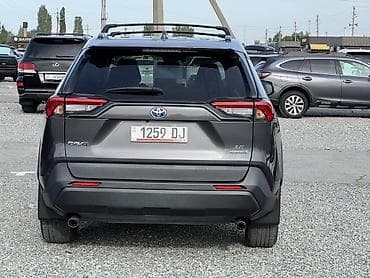 crown 2002: Toyota RAV4: 2019 г., 2.5 л, Автомат, Гибрид, Кроссовер — 2