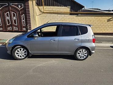 taiota levin: Honda Jazz: 2004 г., Автомат, Бензин, Хэтчбэк — 4