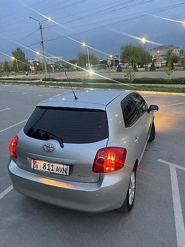mitsubishi акула: Toyota Auris: 2007 г., 1.6 л, Робот, Бензин, Хэтчбэк — 5