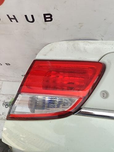 led driver: Фонарь крышки багажника правый для NISSAN Cefiro A33, двигатель — 1