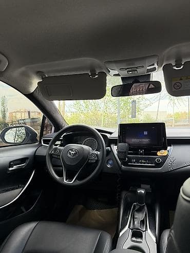 Продажа авто: Toyota Corolla: 2019 г., 1.8 л, Автомат, Гибрид, Седан — 4
