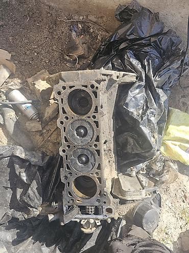 Состав и особенности: - Блок цилиндров R4 с поршневой, коленчатым