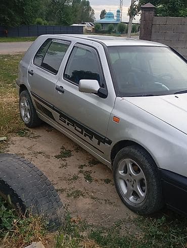 Продажа авто: Volkswagen Golf: 1992 г., 1.8 л, Механика, Бензин, Хэтчбэк — 7