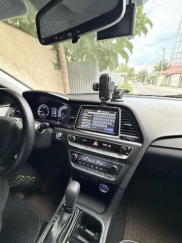 4 4: Hyundai Sonata: 2018 г., 2 л, Автомат, Бензин, Седан — 8