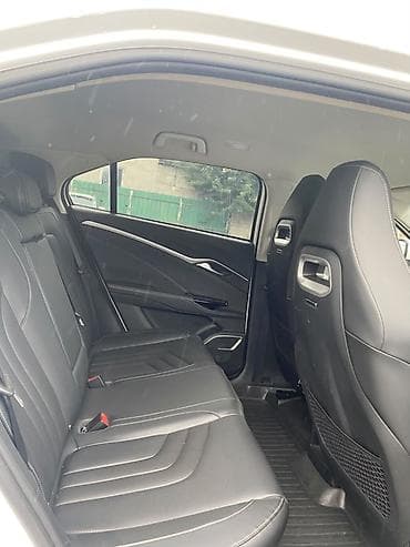 byd plus: Электромобиль NETA U PRO кроссовер класса Кузов и дизайн: - 5‑дверный — 5