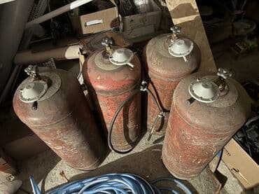 пивное оборудование для розлива пива цена: Продаются 4 газбалона по 50литров, готовые к эксплуатации, после — 2